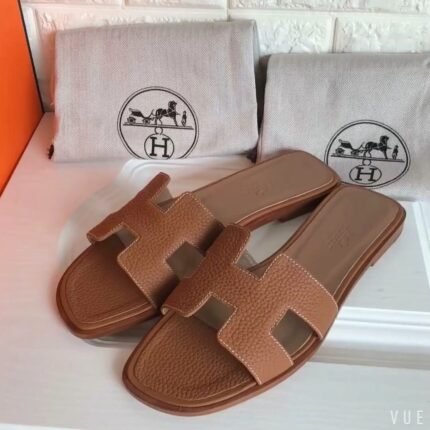 Hermès Oran Sandals In Epsom Calfskin Leather Brown
